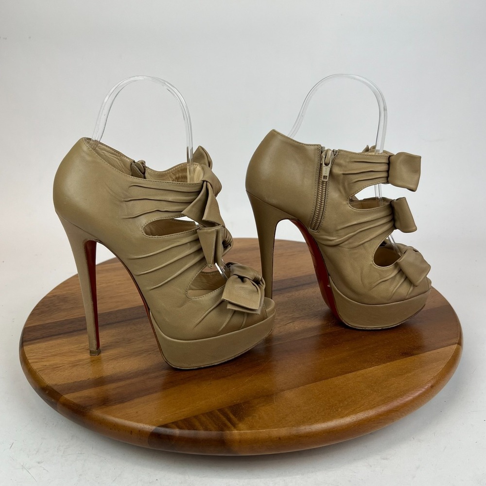 Womens Christian Louboutin Madame Butterfly Nude Leather Stiletto Heels EU 35.5